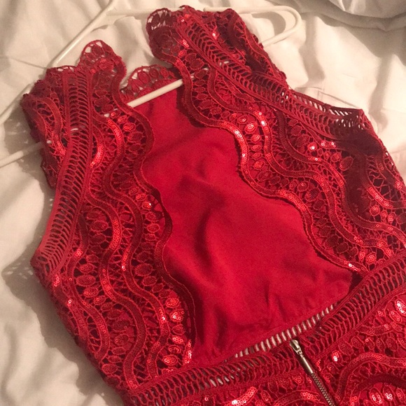 Red Dress - Picture 4 of 4